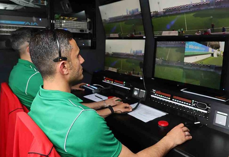 Bakıda elit və I kateqoriyalı hakimlər üçün VAR təkmilləşdirmə kursları keçirilir