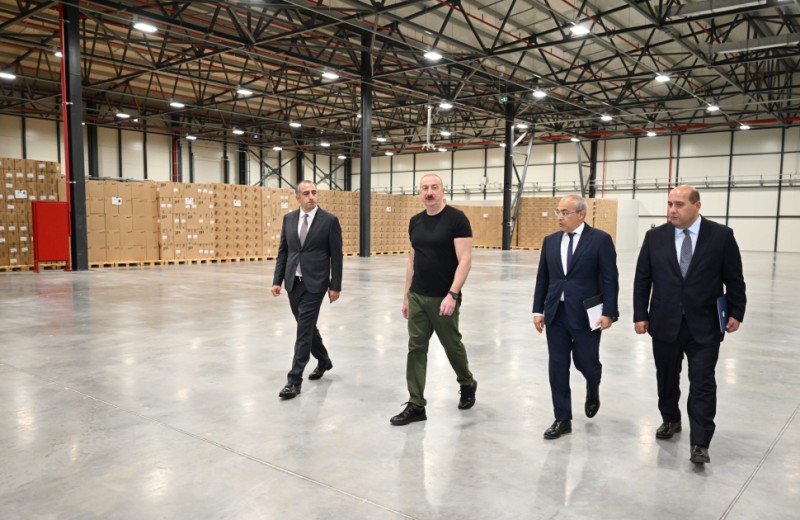 Prezident Ağdamda tütün zavodunun açılışında - FOTOLAR