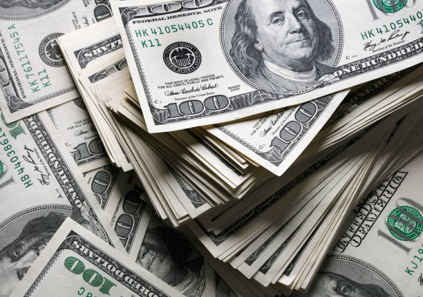 Son iş gününün MƏZƏNNƏSİ: Rubl və avro yenə DÜŞDÜ, dollar isə...