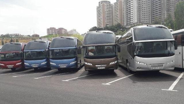 Bu şəhərdən Kəlbəcər və Ağdərəyə avtobus reysləri açılır