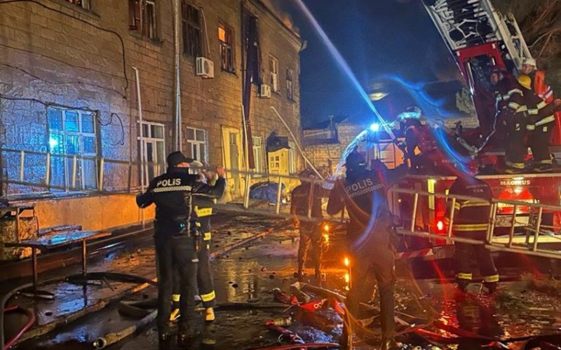Sumqayıtdakı yanğında 17 nəfər zəhərlənib – SİYAHI