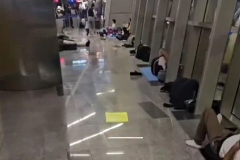 Moskvadan Gəncəyə uçmalı olan reys ləğv edildi: Sərnişinlər AEROPORTDA QALDILAR