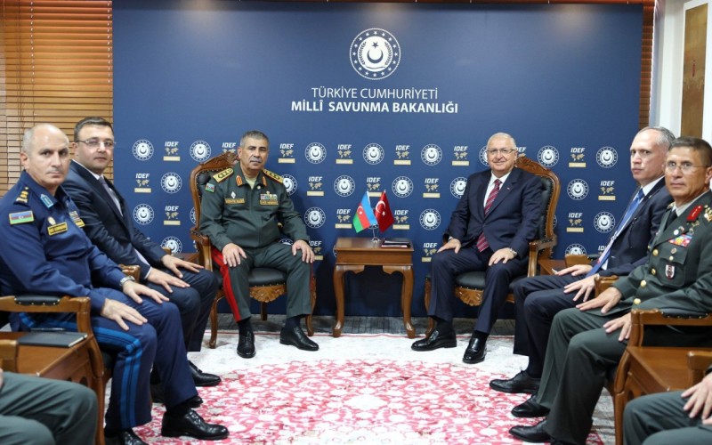 Zakir Həsənov Türkiyə müdafiə naziri ilə memorandum imzaladı