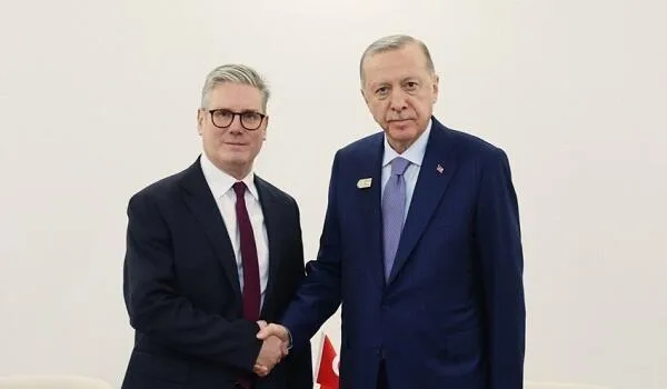 Ərdoğan Keyr Starmerlə danışdı