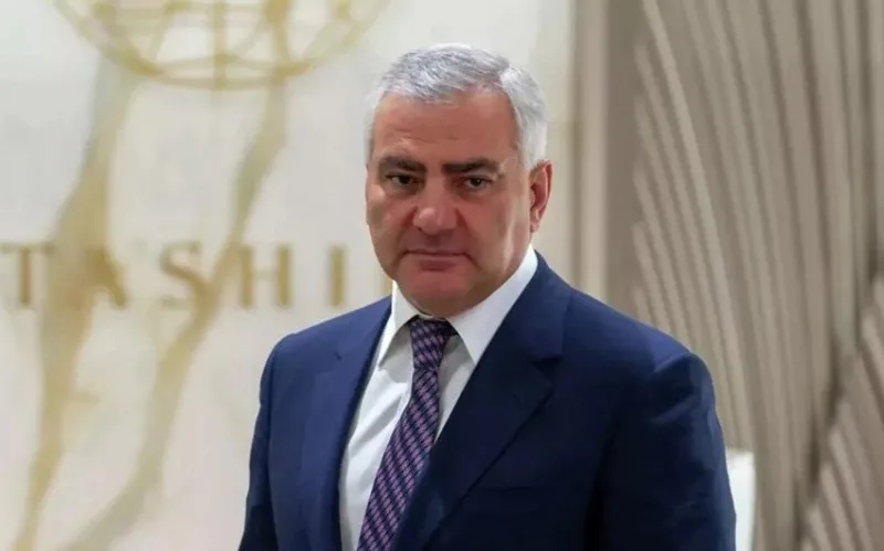İş adamı Karapetyanın iddiası üzrə deputatın hesablarına həbs qoyulub