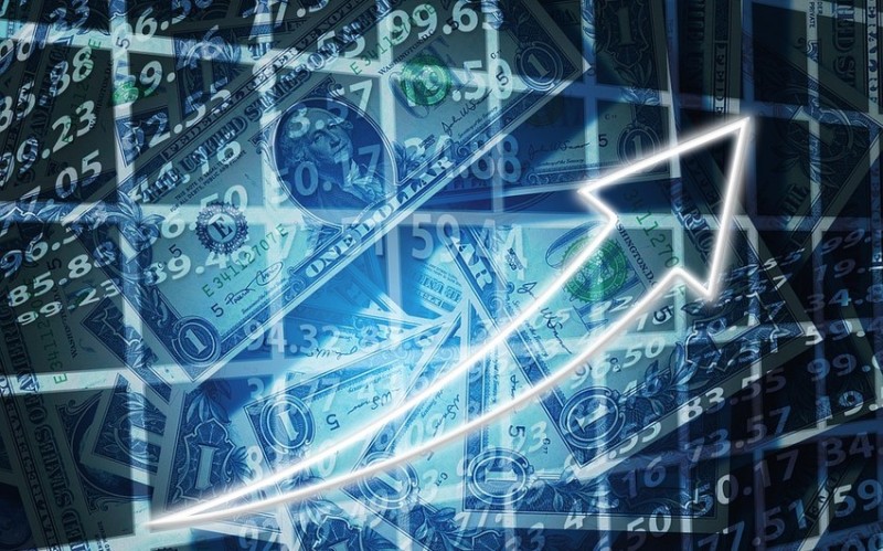 Azərbaycan son 1 ildə valyuta ehtiyatlarını 11 %-dən çox artırıb