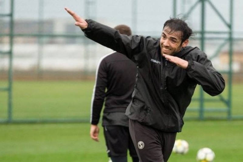 Karvan növbəti transferini həyata keçirib
