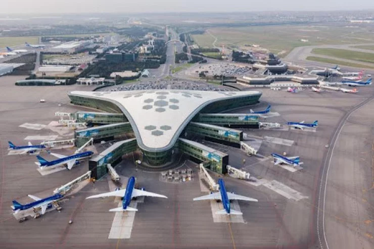 Bakı aeroportunda ƏMƏLİYYAT 