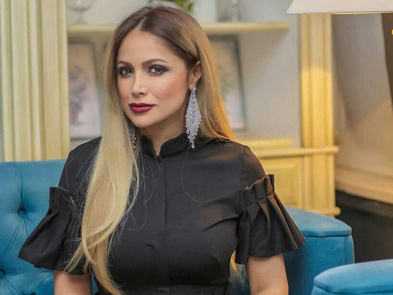“Hicablı olub, namaz qılıb...” – Nigardan geyimi ilə bağlı SƏRT CAVAB