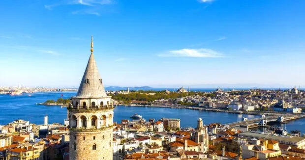 İstanbulda hər dayanacaq unudulmaz bir səyahətdir - FOTOLAR