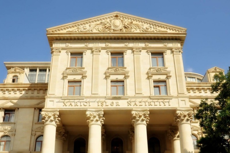 Rəsmi Bakı: Xankəndidə Ayvazovskinin büstünün sökülməsi düzgün və qanunauyğundur