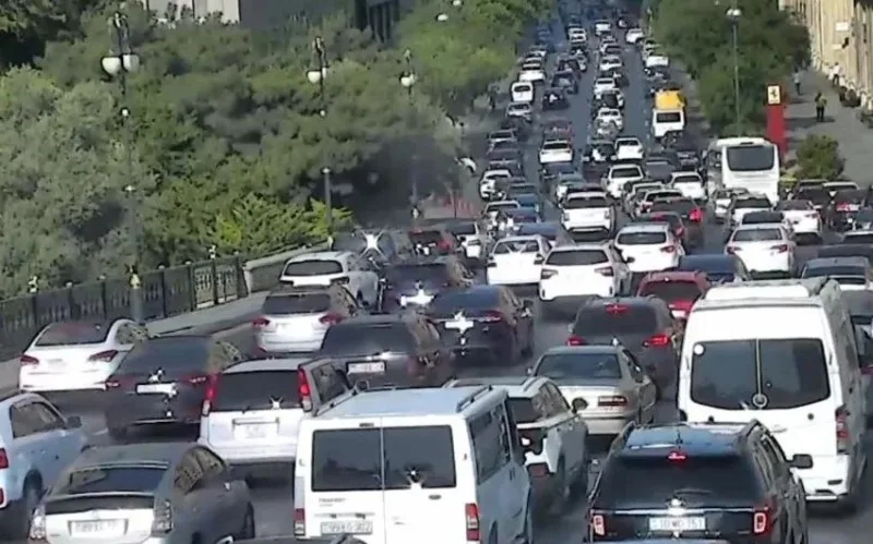 Bakının hansı yollarında tıxac var? - SİYAHI