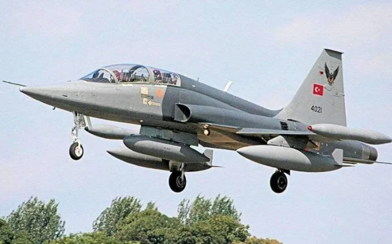 Türkiyə qırıcısı Qara dəniz üzərində təlim uçuşu həyata keçirib