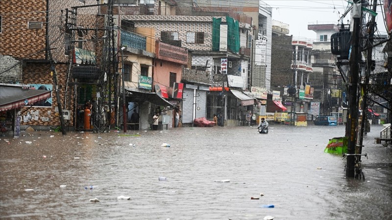 Pakistanda musson yağışları davam edir: 299 ölü