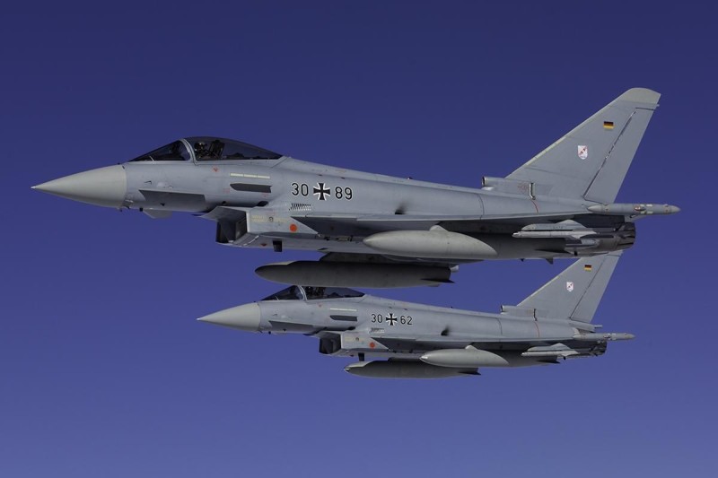Almaniya Polşaya Eurofighter döyüş təyyarələrini göndərib