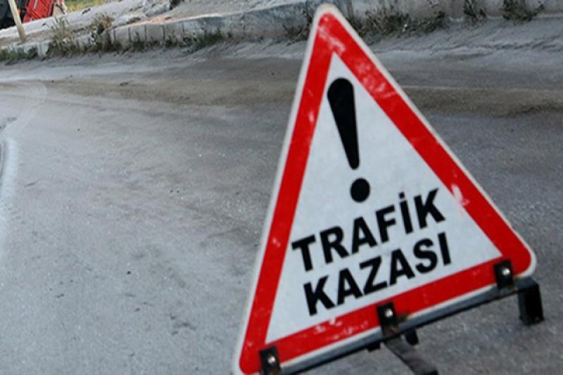 Türkiyədə mikroavtobus uçuruma aşdı - 3 ölü, 18 yaralı