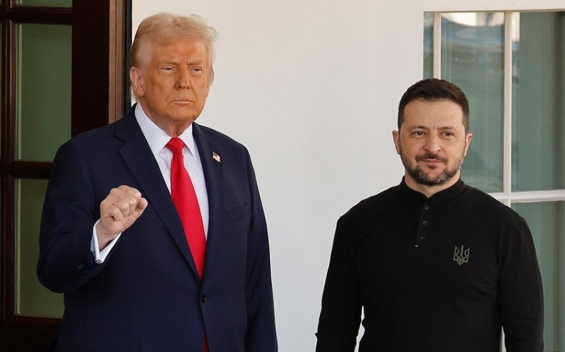 Zelenski Trampla müharibənin dayandırılmasını müzakirə edib