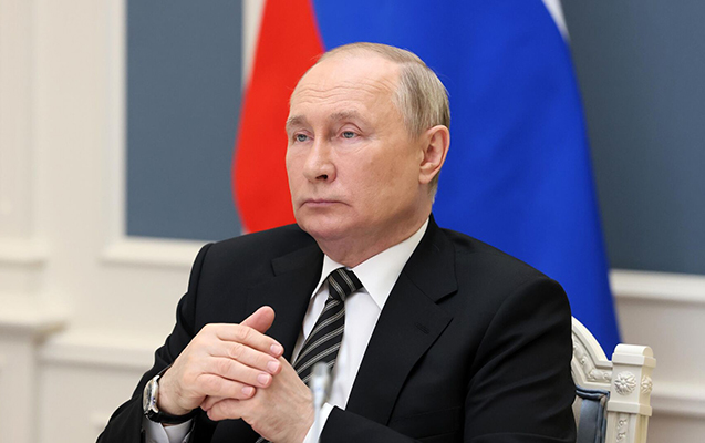 Putin Zelenski ilə görüşün əleyhinə deyil