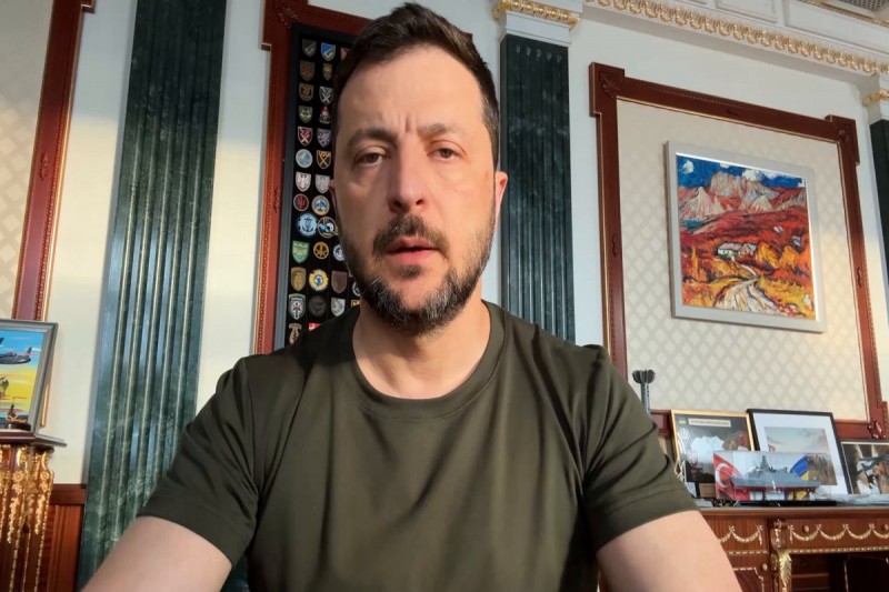 Zelenski: Ukraynasız qəbul edilən qərarlar nəticə verməyəcək