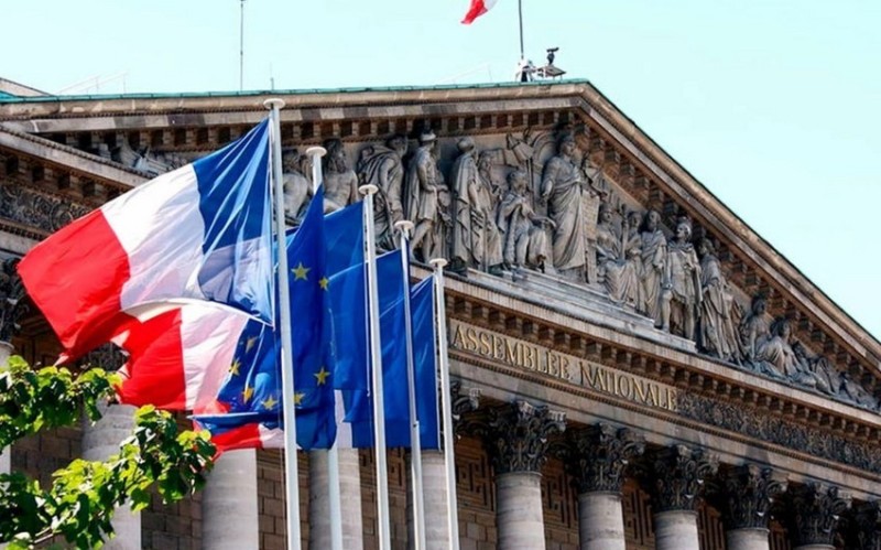Paris İrəvan və Bakının birgə çağırışına qoşuldu