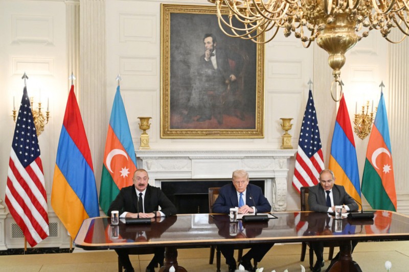 Azərbaycan və Ermənistan keçmiş SSRİ dövründəki sərhədlərini tanıyacaqlar