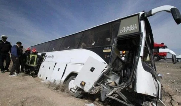 İranda məktəb avtobusu aşdı: ölü və yaralılar var