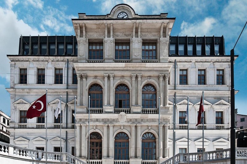 İstanbulun daha bir bələdiyyəsində əməliyyat - 40-dan çox saxlanılan var