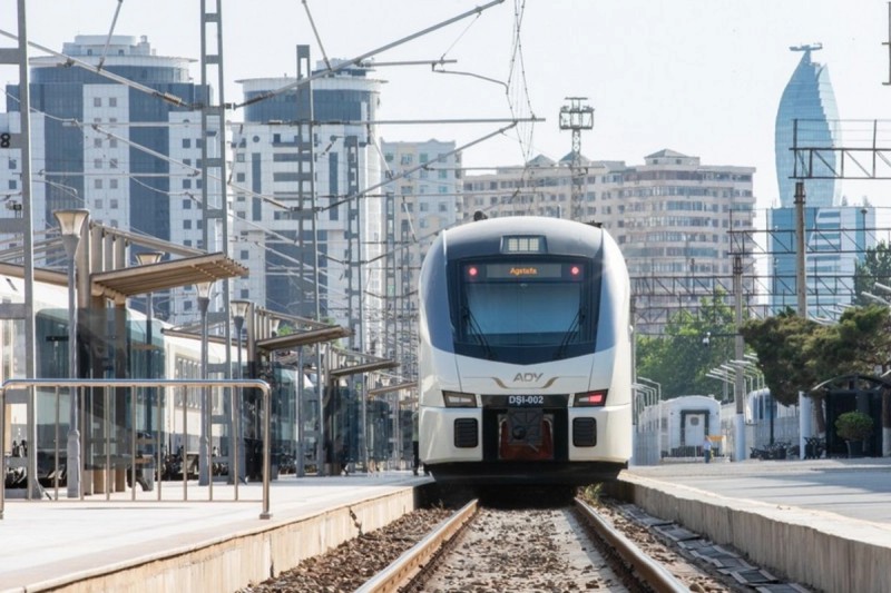 ADY: 7 ayda sərnişin və yük qatarlarına 29 dəfə daş atılıb