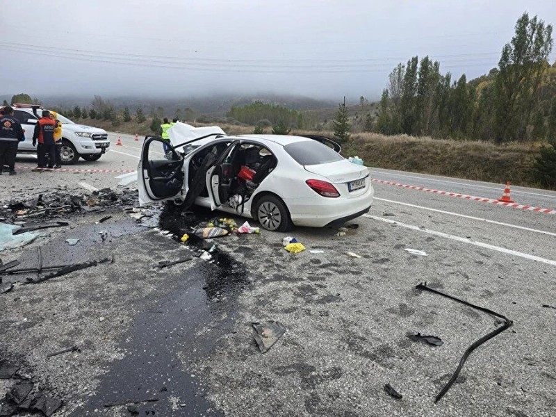 Türkiyədə yol qəzası: 3 ölü, 6 yaralı