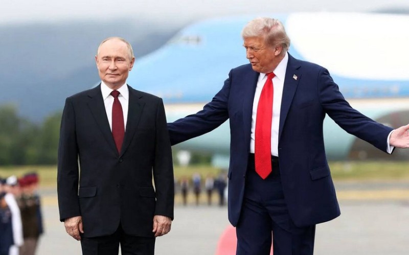 Trampın reytinqi Putinlə danışıqlardan sonra artıb