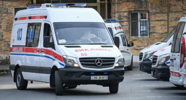 Gəncədə ər arvadını bıçaqladı
