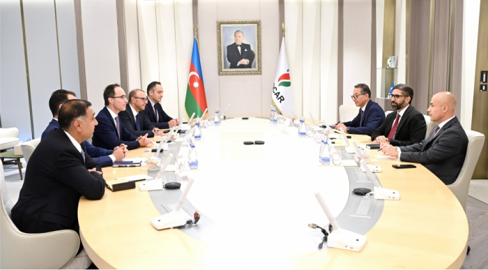 SOCAR-ın prezidenti “Arthur D. Little şirkətinin qlobal rəhbəri ilə görüşüb