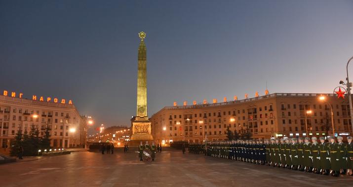 Minsk Putinlə Zelenskini görüşünü təşkil etməyə hazırdır