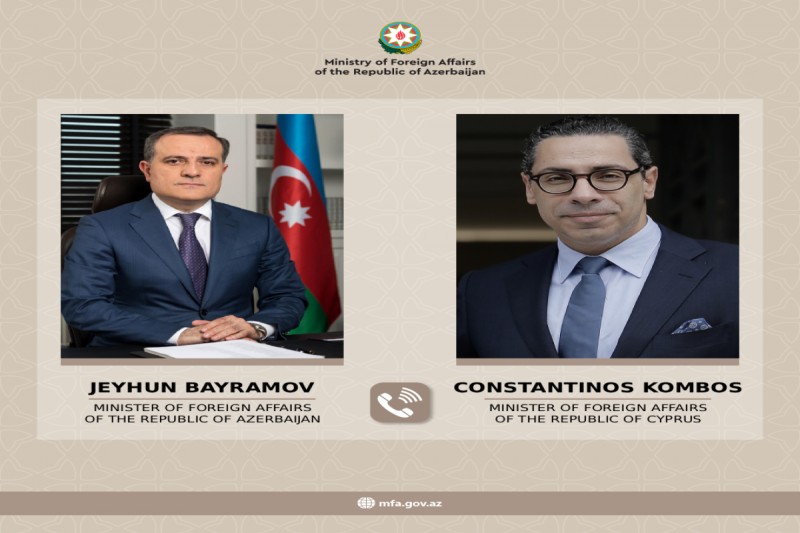 Ceyhun Bayramov ilə kiprli həmkarı arasında telefon danışığı aparılıb