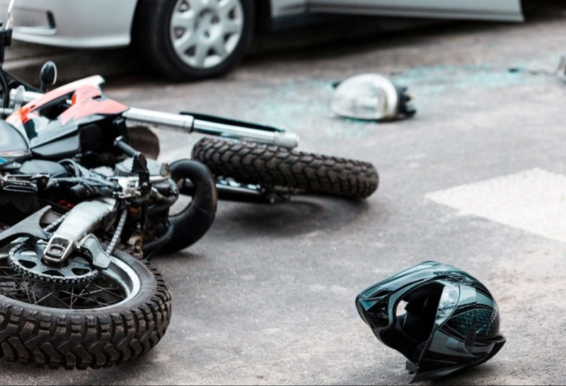 Astarada qəza törədən motosikletçi ölüb