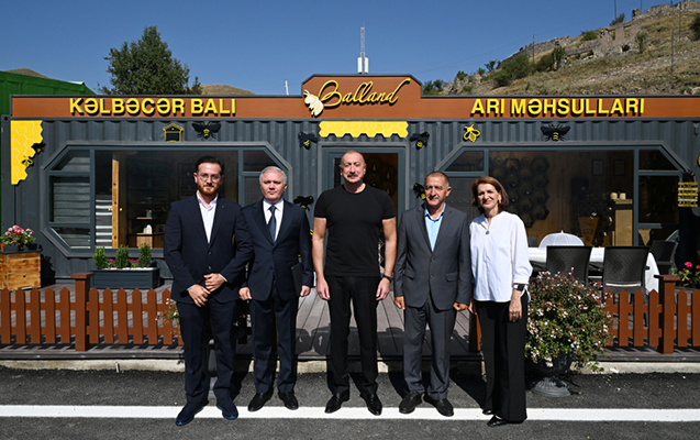 Prezident “Balland-Kəlbəcər balı, arı və arıçılıq məhsulları mağazası”nın açılışında iştirak edib - YENİLƏNİB + FOTOLAR