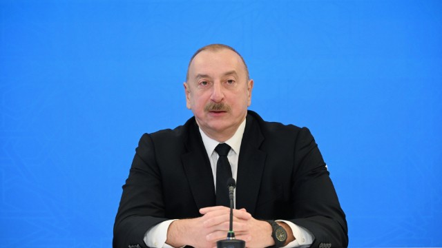 Naxçıvanda dəmir yolunu tam müasirləşdirəcəyik - Prezident