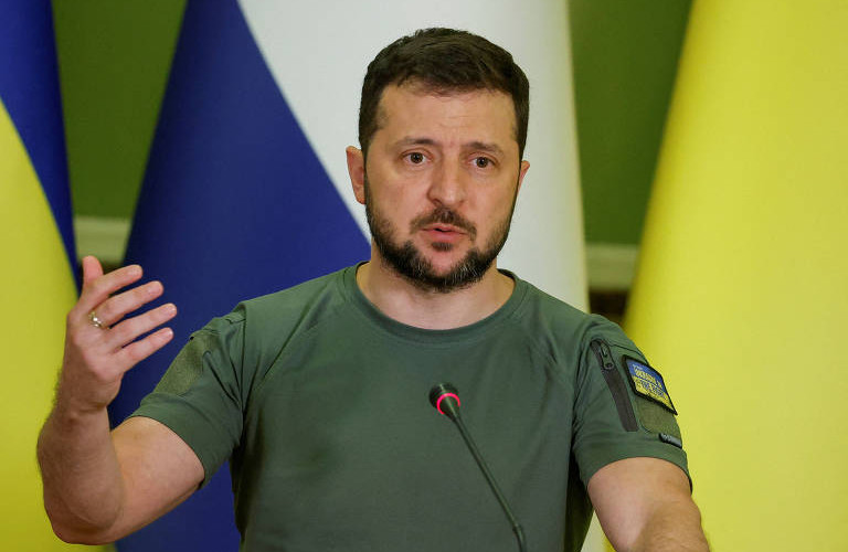Zelenski: Ukrayna ən intensiv hücumlara məruz qalıb