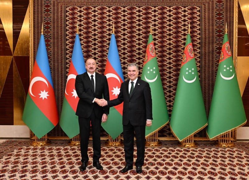 İlham Əliyevin səfəri Türkmənistan mətbuatında