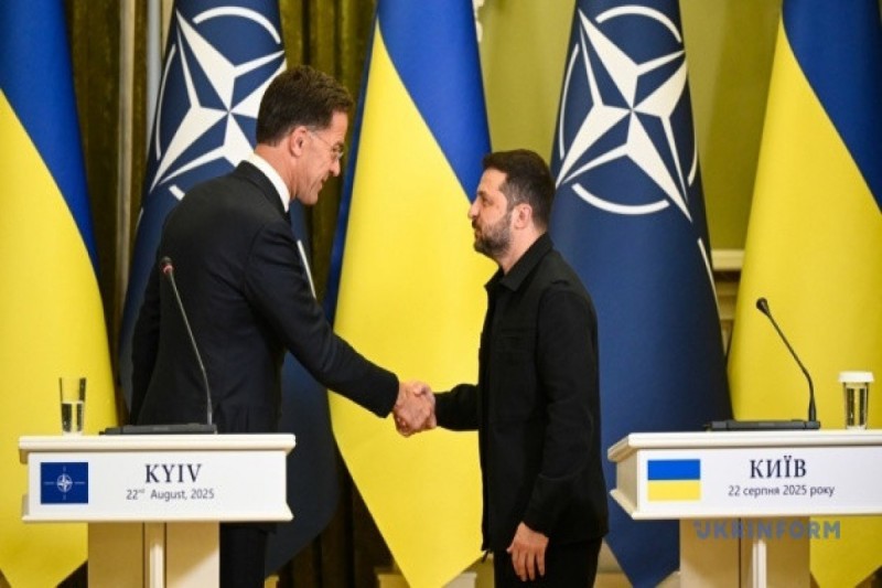 Rutte: NATO Ukraynaya təhlükəsizlik zəmanətlərinin təmin olunmasında iştirak edəcək