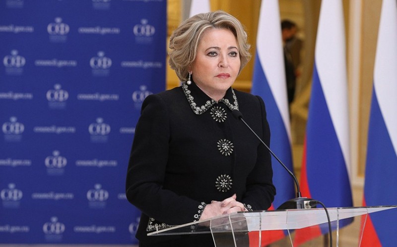 Matviyenko Mehriban Əliyevanı təbrik etdi