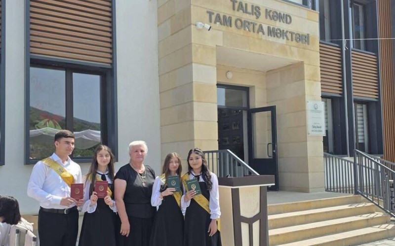 Ağdərədə bu məktəbin bütün məzunları tələbə adını qazanıb