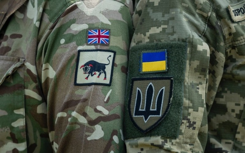 Britaniya Ukrayna hərbçilərinə təlim keçməyə davam edəcək