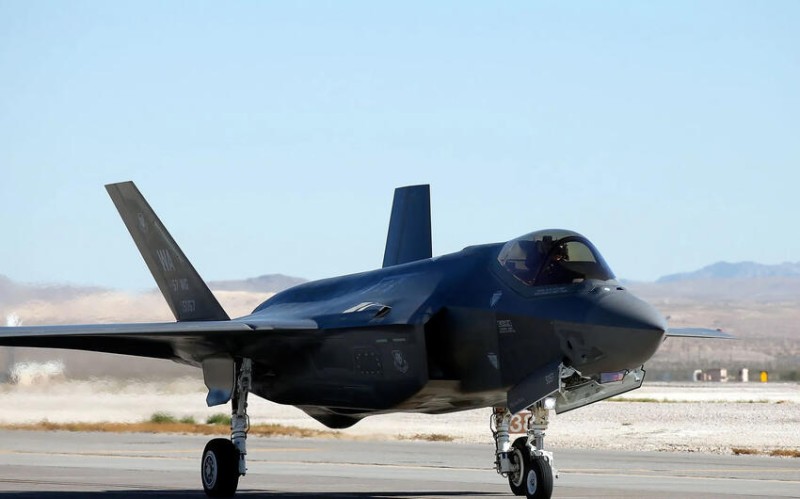 ABŞ Çin yaxınlığında F-35 qırıcıları yerləşdirdi