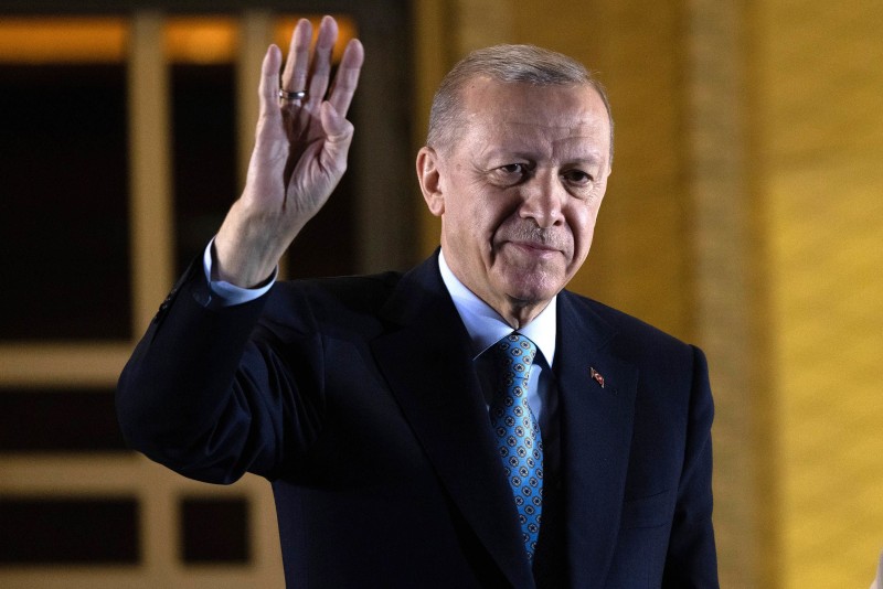 Ərdoğan: Türkiyə yanğınsöndürmə işlərində dünyada lider ölkədir