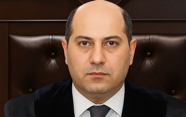 Hakim “onun evində kirayə qalırdım” deyib - İşdən imtina etdi
