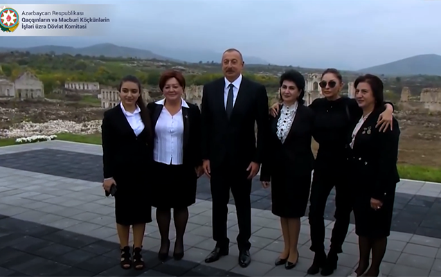 Keçmiş məcburi köçkünlər Mehriban Əliyevanı təbrik etdilər - VİDEO