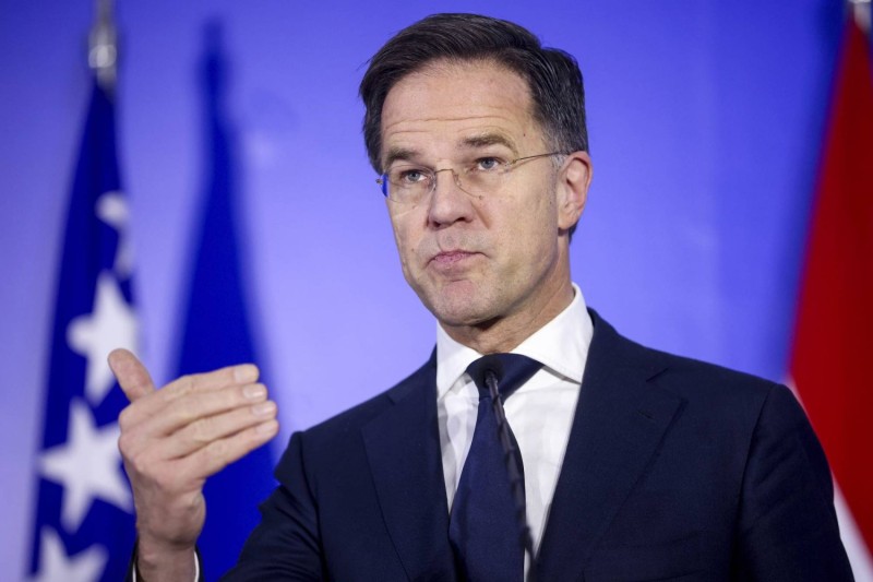 Rutte: Almaniya Avropanın militarizasiyasında aparıcı rol oynayacaq