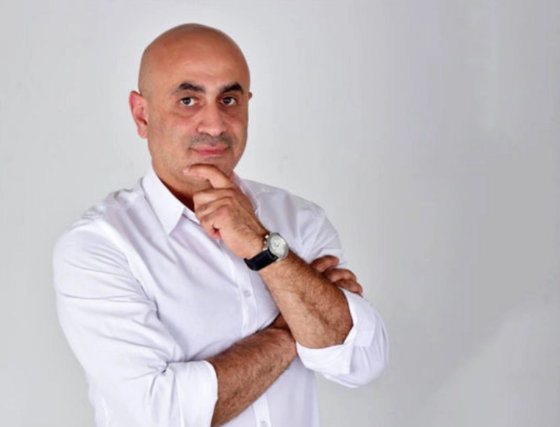 Rüstəm Qaraxanlı vəfat edib