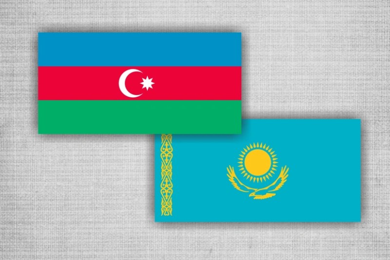 Azərbaycan və Qazaxıstan ikitərəfli münasibətlərin perspektivlərini müzakirə edib